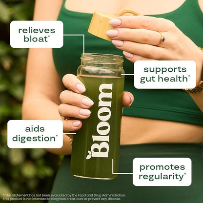Bloom Nutrition Greens and Superfoods Powder for Digestive Health, Greens Powder, Digestive Enzymes, Probiotics, Spirulina, Chlorella for Bloating & Gut Support, Green Juice, 30 SVG, Strawberry Kiwi
